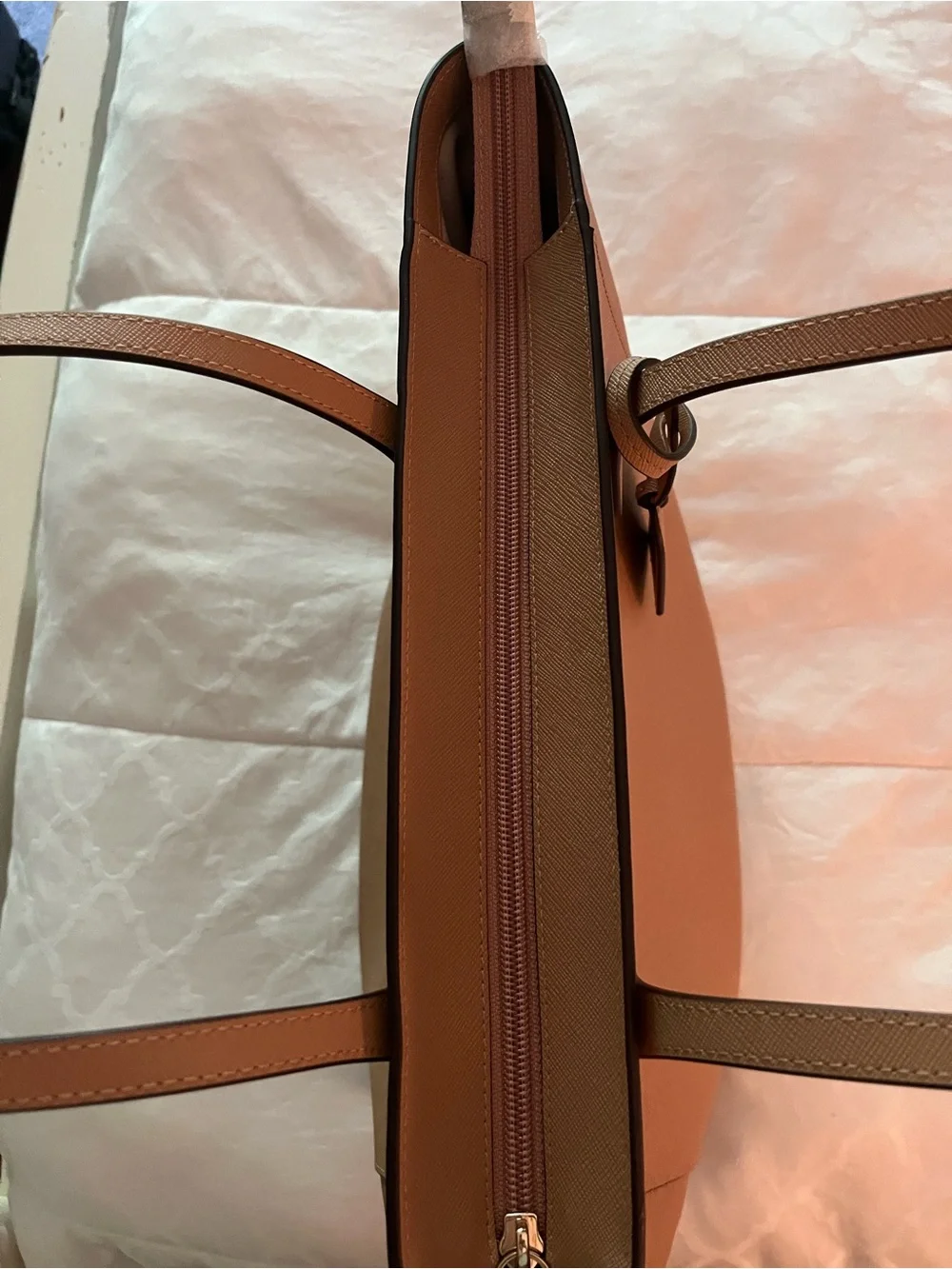 Kate Spade New York Dana Tote in Textured Warm Beige Finish. New without tags